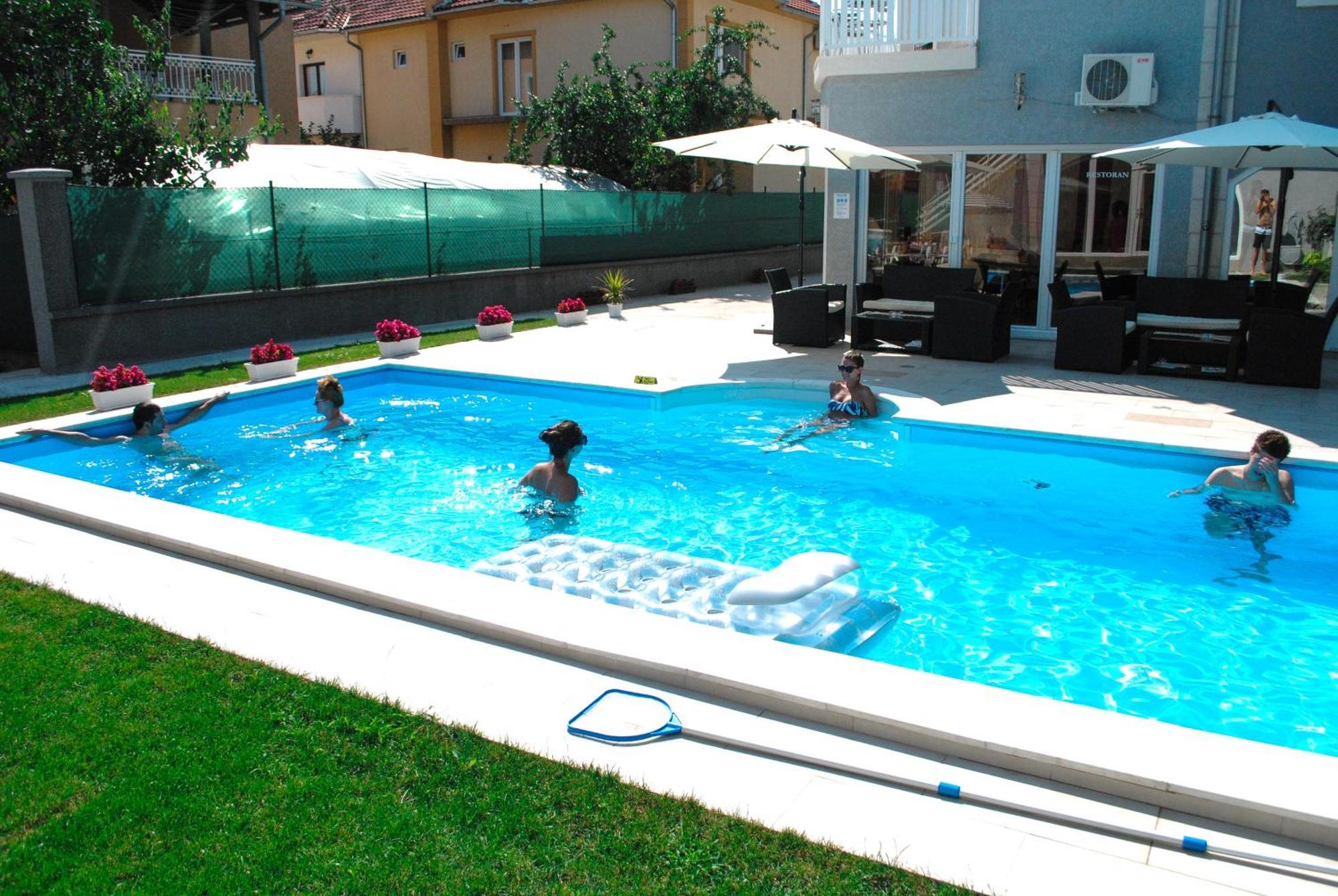 Vila Delux Negotin Esterno foto